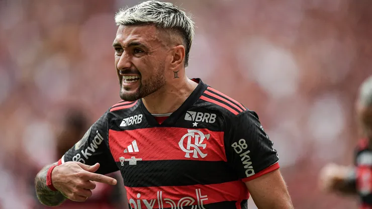 Flamengo aceita negociar Arrascaeta com o Cruzeiro sob uma condição