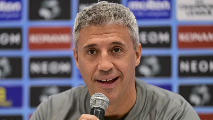 Hernán Crespo em entrevista coletiva na AFC Champions League em 2022. Foto: Noushad Thekkayil