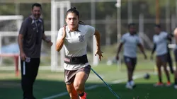 Jogadoras do Corinthians durante atividades de treino técnico-tático no CT sob orientação do auxiliar Breno Basso