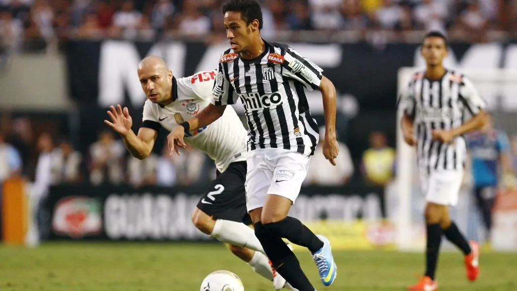 Neymar, pelo Santos. Foto: Ricardo Saibun/AGIF