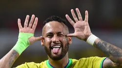 Neymar comemorando gol com a camisa 10 da Seleção Brasileira.