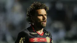 Lucas Lima atuando pelo Leão da Ilha