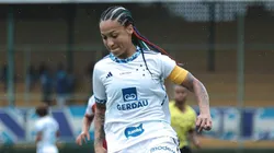 Byanca Brasil, atacante do Cruzeiro durante goleada sobre o Nacional pelo Campeonato Mineiro