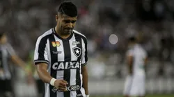 Rodrigo Aguirre jogador do Botafogo durante partida. Foto: Luciano Belford/AGIF
