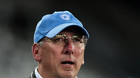 Textor já busca reforços para o Botafogo após fracasso no Mundial em Doha