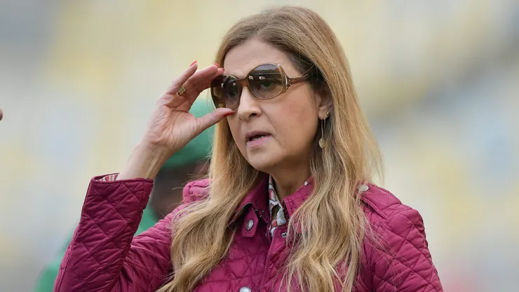 Leila Pereira, presidente do Palmeiras, ficou revoltada com contratação de Memphis Depay pelo Corinthians