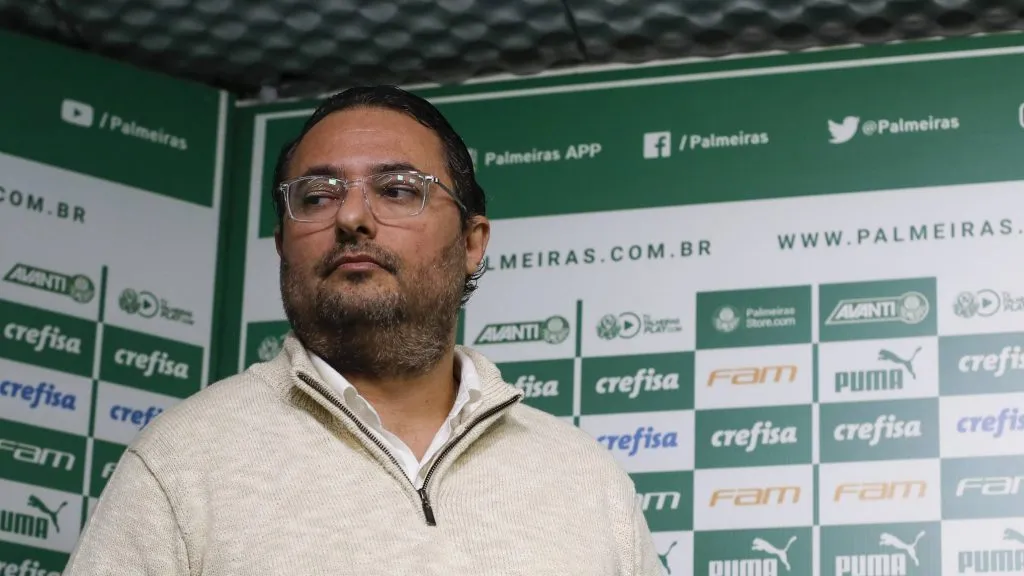 Foto: IMAGO / Fotoarena – Alexandre Mattos não vai contratar o jogador argentino que está no Internacional.