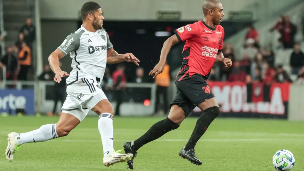 Partida do próximo domingo (8) vai pegar fogo. Foto: Robson Mafra/AGIF