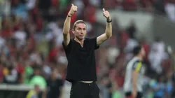 Filipe Luís pode contar com reforço para o ataque flamenguista. Photo by Wagner Meier/Getty Images