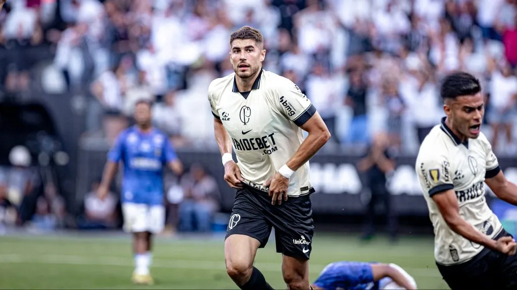 Yuri Alberto comemora gol pelo Corinthians no Paulistão. Foto: Leonardo Lima/AGIF