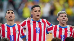 Alex Arce jogando no Flamengo de Filipe Luis para vaga de Gabigol?