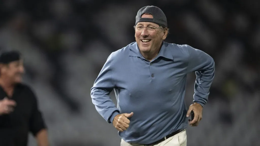 Textor vem se mantendo ativo no mercado em busca de reforços – Foto: Jorge Rodrigues/AGIF