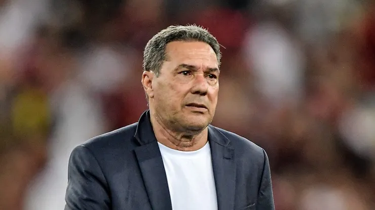 Luxemburgo assina com a Band
