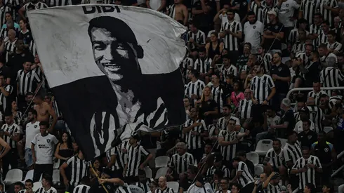RJ - RIO DE JANEIRO - 05/11/2024 - BRASILEIRO A 2024, BOTAFOGO X VASCO - Torcida do Botafogo durante partida contra Vasco no estadio Engenhao pelo campeonato Brasileiro A 2024. Foto: Thiago Ribeiro/AGIF