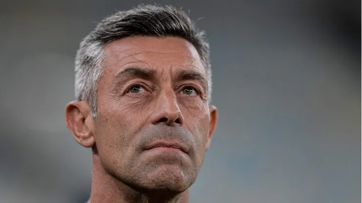 Pedro Caixinha deu sinal verde para assumir Santos em 2025 e já pediu reforço