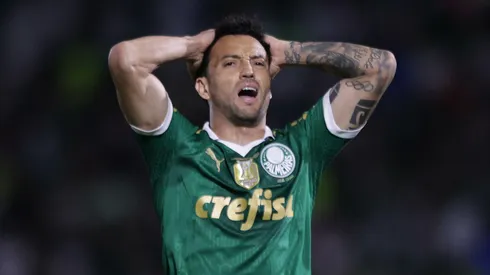 Felipe Anderson em ação pelo Palmeiras - Foto: Ettore Chiereguini/AGIF.