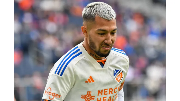 Foto: Jason Whitman - Luciano Acosta em ação pelo Cincinnati