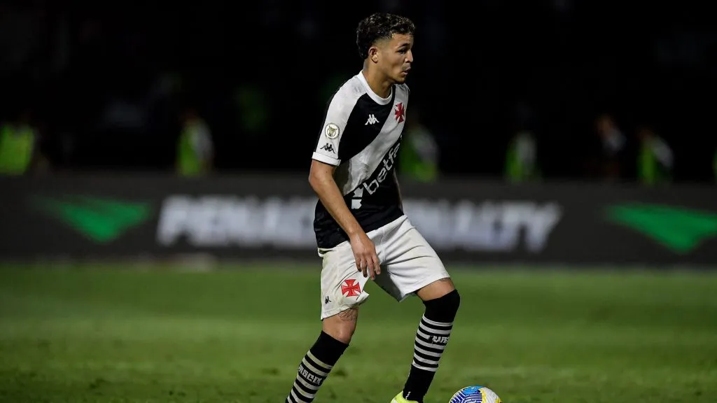 Adson está se recuperando e deve retornar – Foto: Thiago Ribeiro/AGIF