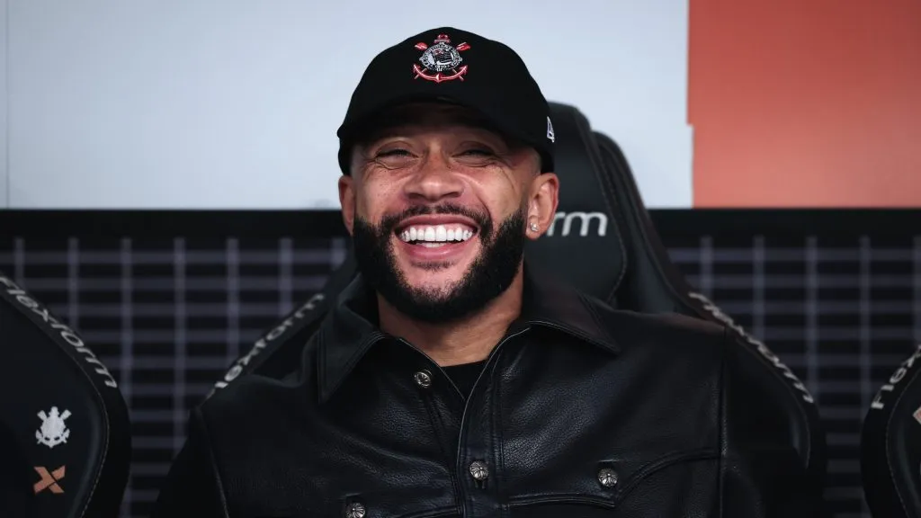 Memphis Depay pode ter um companheiro chegando do Cruzeiro - Foto: Ettore Chiereguini/AGIF.