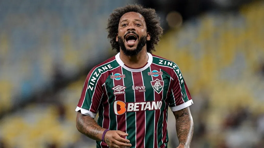 Marcelo em partida do Fluminense