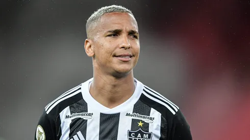 Atacante foi alvo de xingamentos - Foto: Thiago Ribeiro/AGIF.