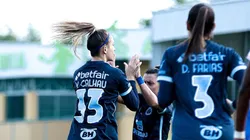Vitória Calhau, jogadora do Cruzeiro comemora goleada sobre o Nacional, pelo Campeonato Mineiro