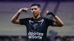 Atacante deve assinar com novo clube em 2025 - Foto: AGIF