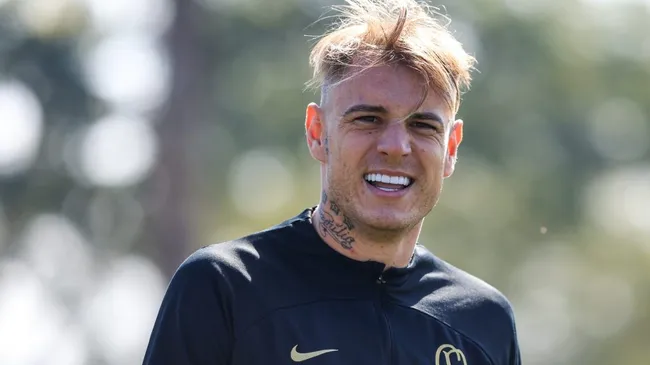 Esse é o valor que o Al-Rayyan quer para vender Róger Guedes ao Corinthians 