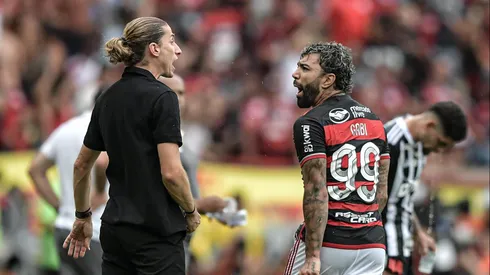 Filipe Luís e Gabigol na final da Copa do Brasil. Foto: Thiago Ribeiro/AGIF