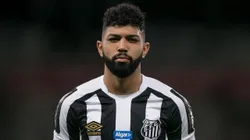 Gabigol com a camisa do Santos, em 2018 - Foto: AGIF