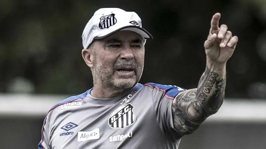 Jorge Sampaoli apontou uma necessidade ao elenco - Foto: Ivan Sorti/Santos FC.