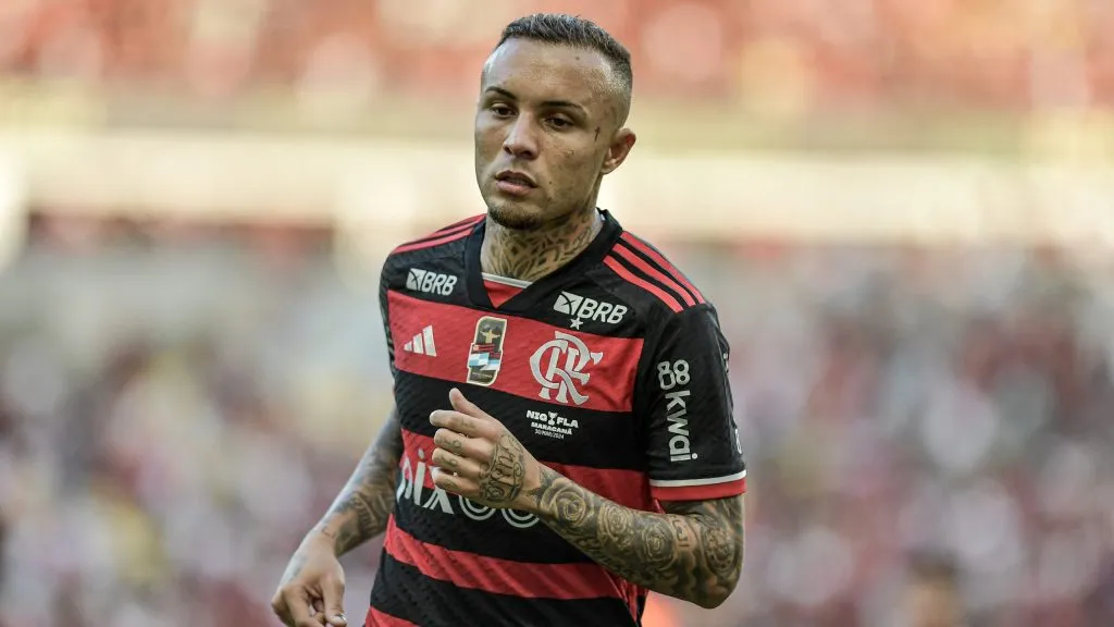 Everton Cebolinha jogador do Flamengo durante partida no Maracanã pelo Campeonato Carioca 2024. Foto: Thiago Ribeiro/AGIF