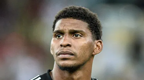 - Goleiro Hugo Souza