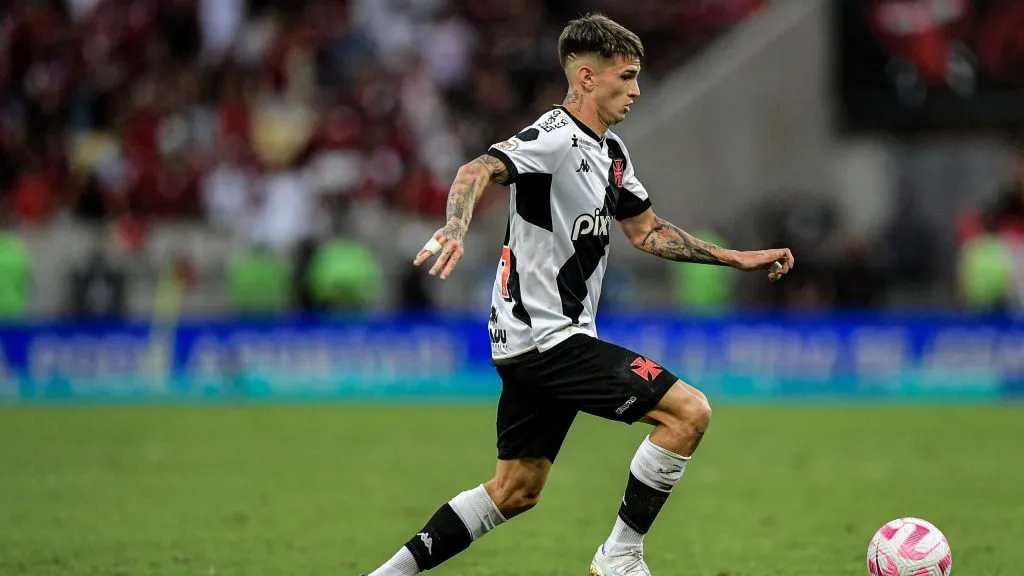 Rafael Paiva quer o retorno de Orellano – Foto: Thiago Ribeiro/AGIF