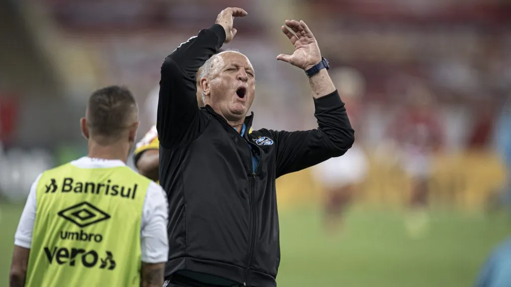 Felipão em ação pelo Grêmio no Brasileirão de 2021, sua última passagem pelo Imortal – Foto: Jorge Rodrigues/AGIF