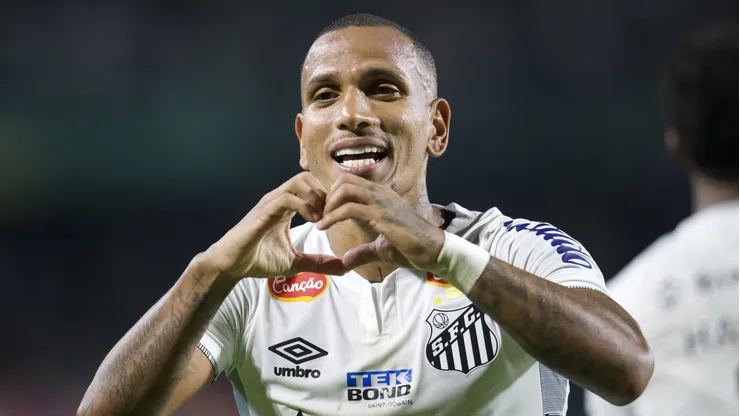 Otero comemora gol marcado pelo Santos - Foto: Hedeson Alves/AGIF