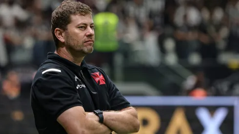 Contratação de R$ 24 milhões, Sforza vem perdendo espaço com Rafael Paiva