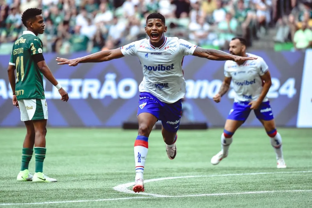 Hércules, do Fortaleza, marcou um dos gols no empate por 2 a 2 entre Palmeiras e Fortaleza no Brasileirão – Foto: IMAGO