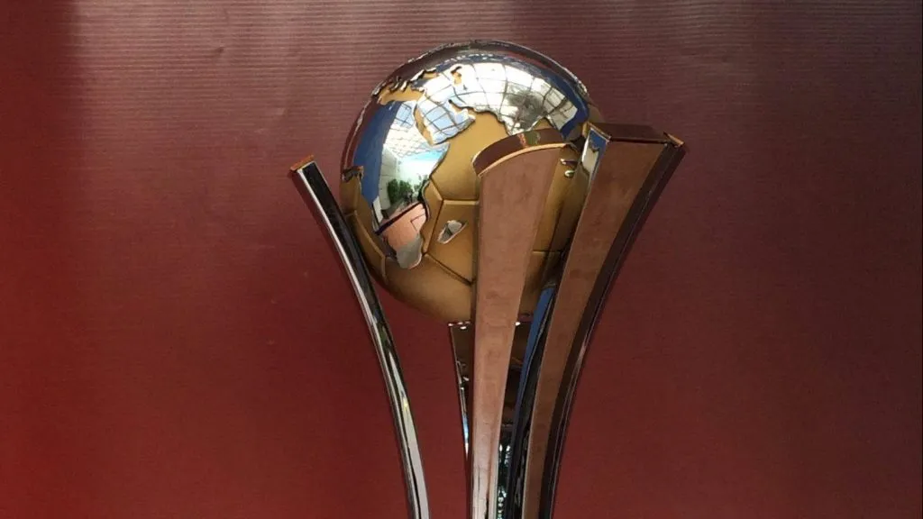 Troféu do Mundial de Clubes da FIFA. Foto: RUBEN TATEMURA