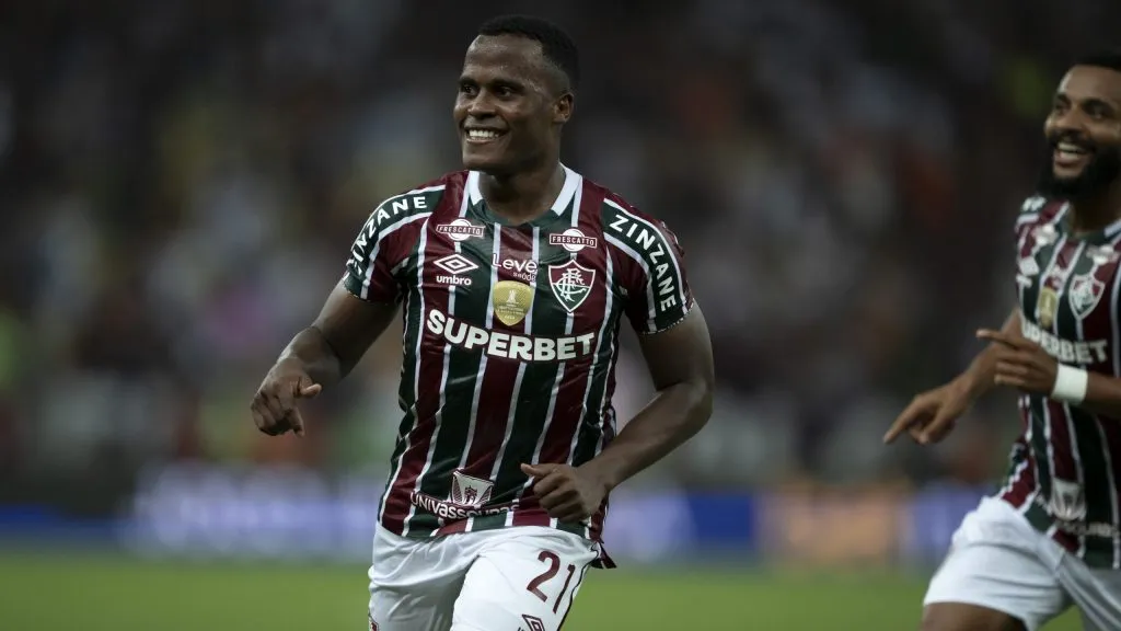 Jhon Arias vem sendo cobiçado no mercado – Foto: Jorge Rodrigues/AGIF