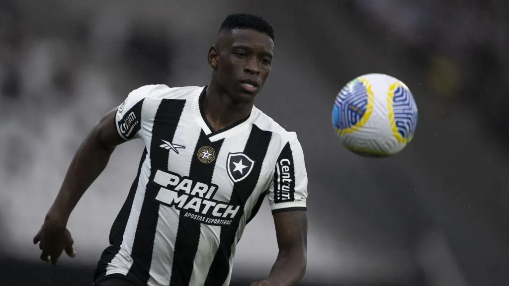 Luiz Henrique do Botafogo. Foto: Jorge Rodrigues/AGIF