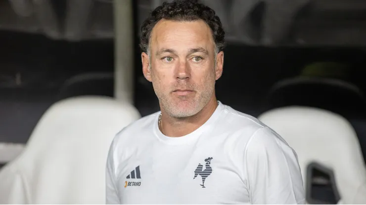 Gabriel Milito pediu foco no Brasileirão - Foto: Baggio Rodrigues/AGIF