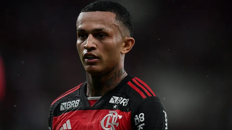 Wesley toma "susto" ao descobrir de saída de Gabigol do Flamengo para o Cruzeiro
