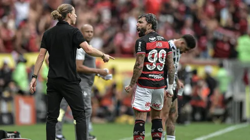Momento da comemoração de Gabigol e Filipe Luís