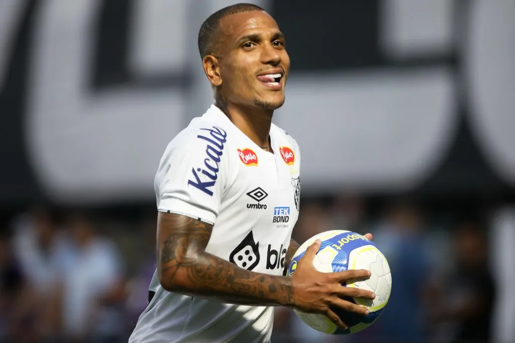 Jogador será titular contra o Coritiba