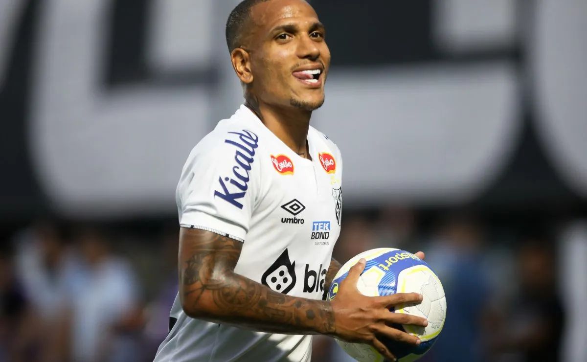 Jogador será titular contra o Coritiba