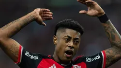 Bruno Henrique comemora título pelo Fla.