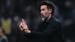 Eduardo Domínguez, treinador do Estudiantes, está na mira do Santos