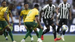 RJ - RIO DE JANEIRO - 09/11/2024 - BRASILEIRO A 2024, BOTAFOGO X CUIABA - Luiz Henrique jogador do Botafogo durante partida contra o Cuiaba no estadio Engenhao pelo campeonato Brasileiro A 2024. Foto: Jorge Rodrigues/AGIF