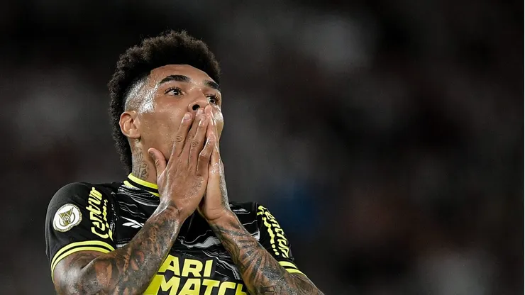 Igor Jesus falou rapidamente após o empate do Fogão em casa.